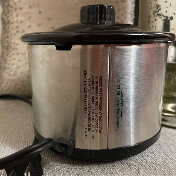 Slow Cooker - Picture 3 of 9